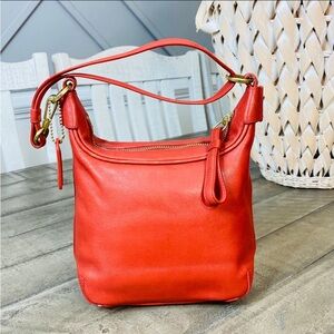 COACH Vintage Amanda Bag Crossbody
Glovetanned Leather 6953 Red